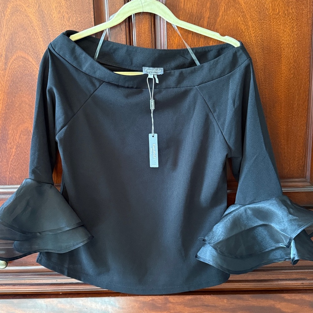 Essentials Milano Black Top